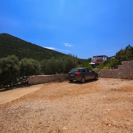 アパート Robinson Leonardo Gdinj