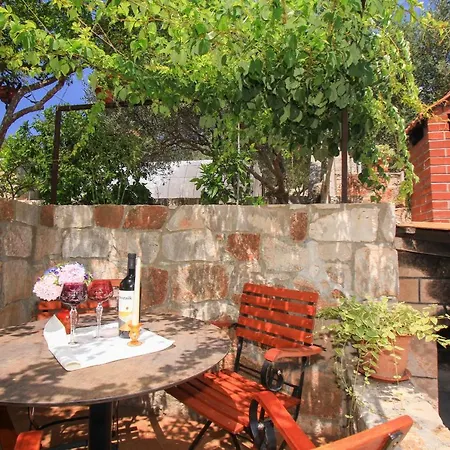 Robinson Leonardo アパート